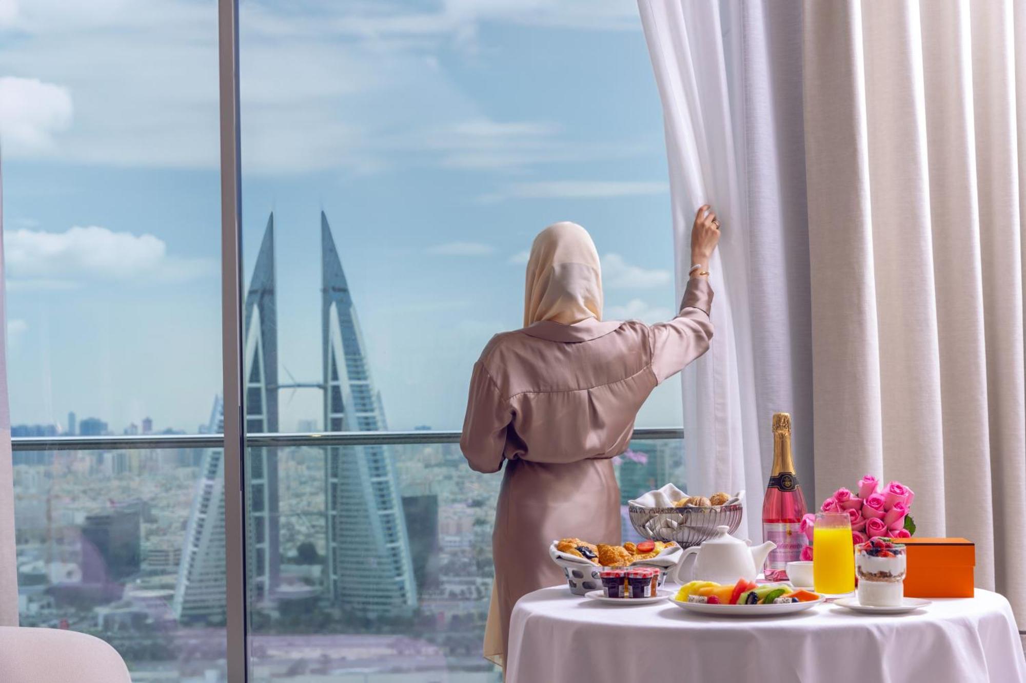 Onyx Rotana Manama Exterior foto View from the hotel